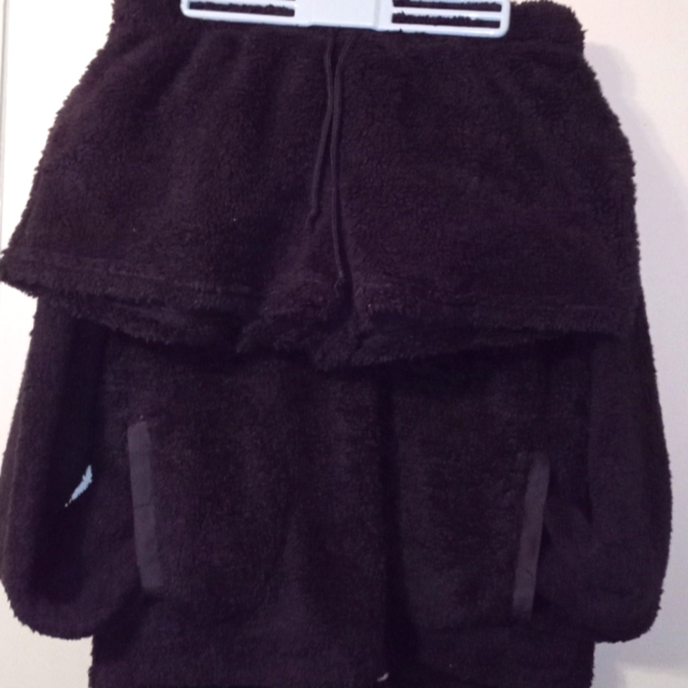 Fleece Shorts Jacket Set, Size L